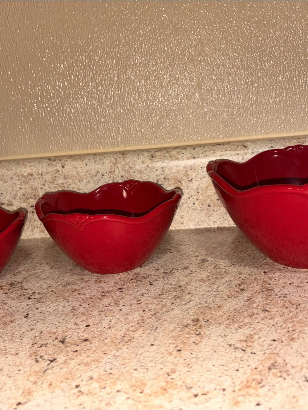 Princess House Pavillion Berry Red Scalloped Ceramic Nesting Bowls - 3-Piece Set